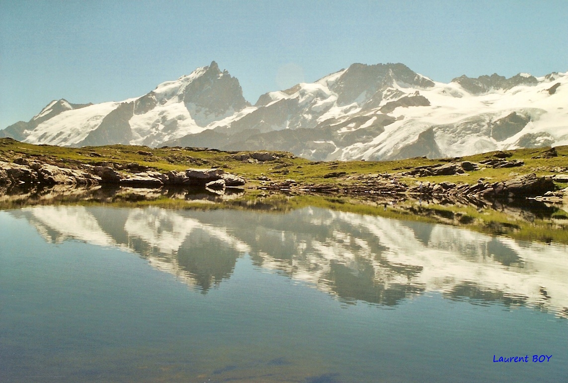 LAC NOIR, MEIGE, RATEAU